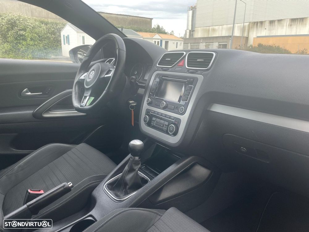 VW Scirocco 2.0 TDI Sport - 12