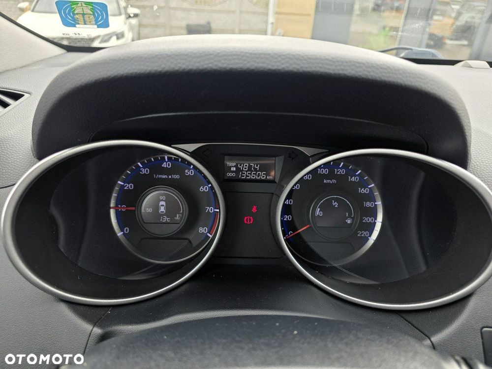 Hyundai ix35 1.6 2WD Fifa World Cup Edition - 11