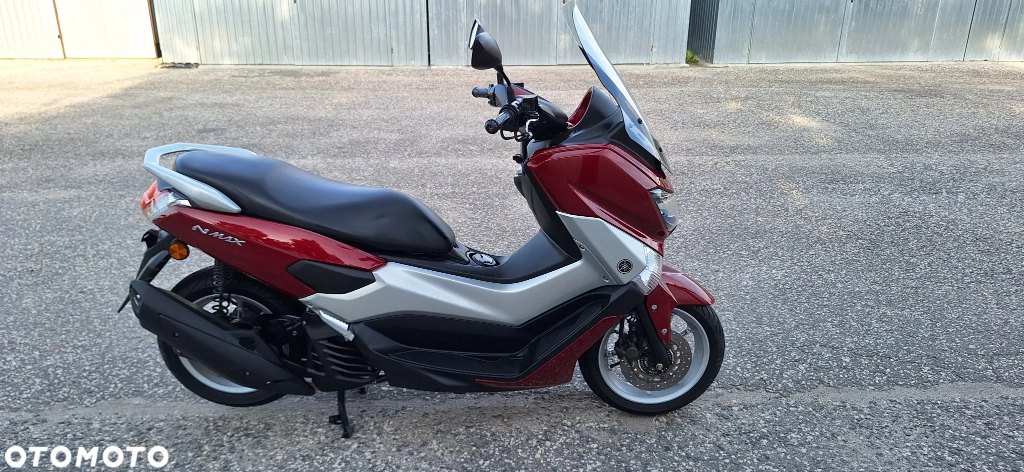 Yamaha NMAX - 11
