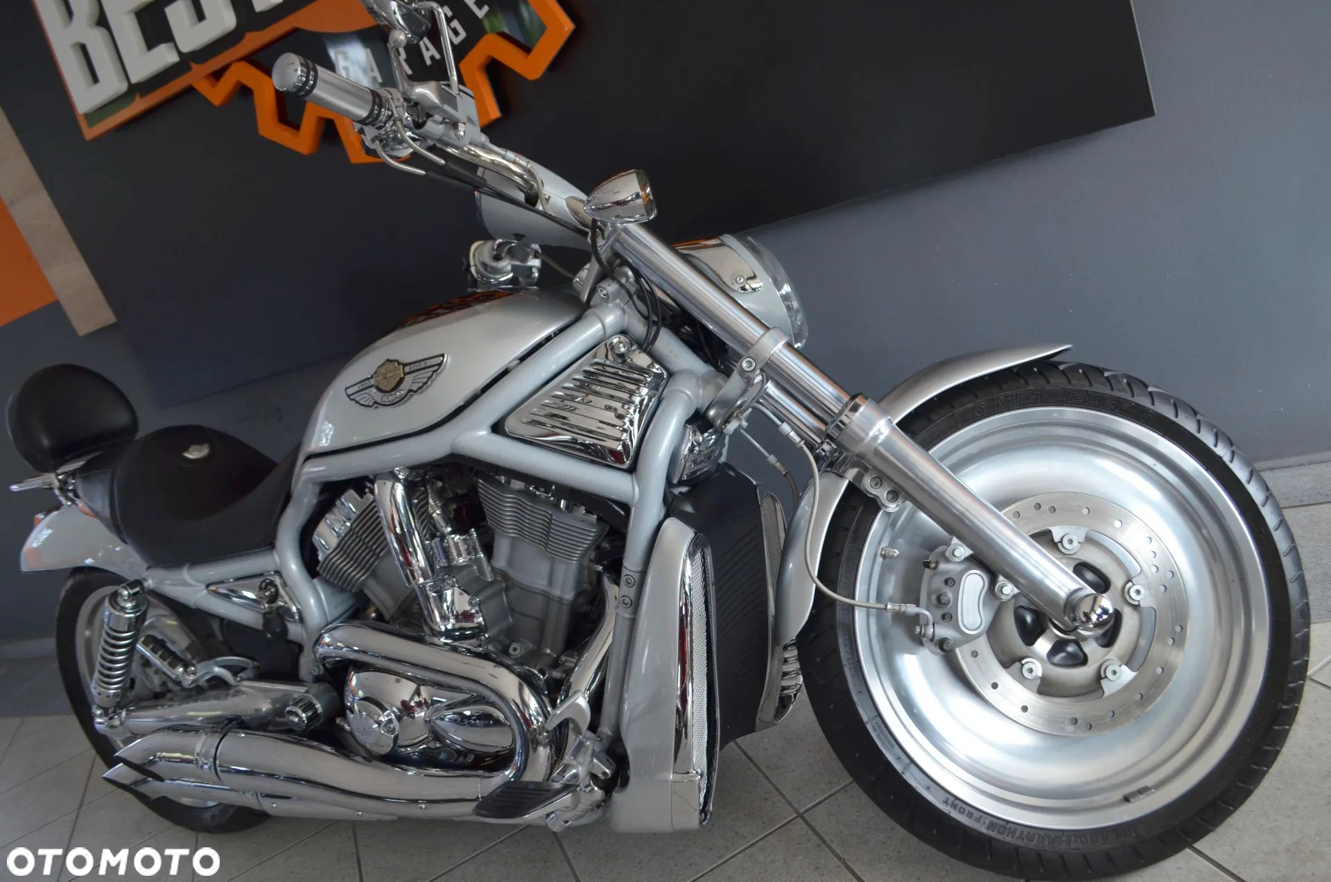 Harley-Davidson Softail V-Rod - 4