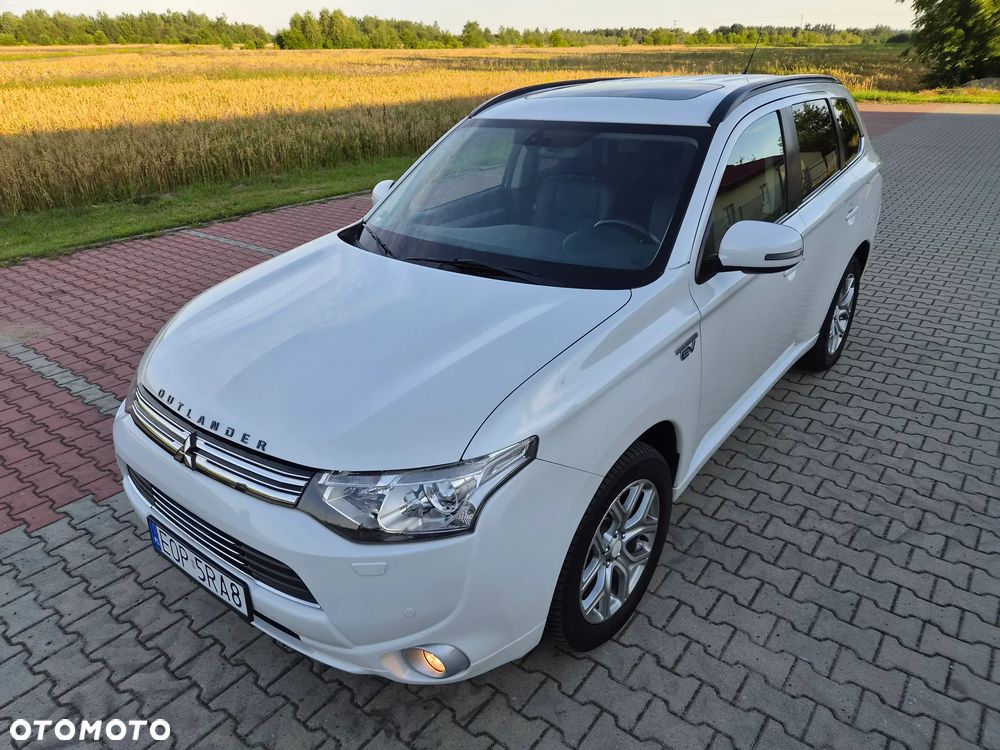 Mitsubishi Outlander 2.0 4WD Top - 9