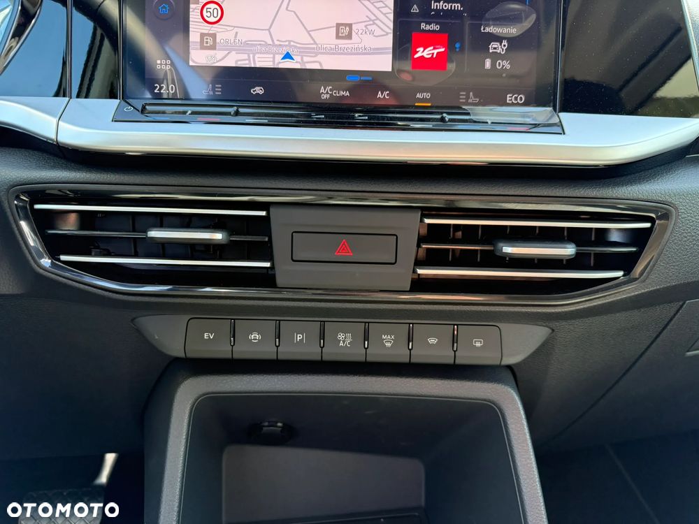 Ford Tourneo Connect Grand - 23