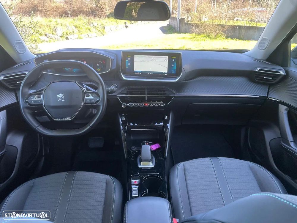 Peugeot e-2008 50 kWh Allure - 25