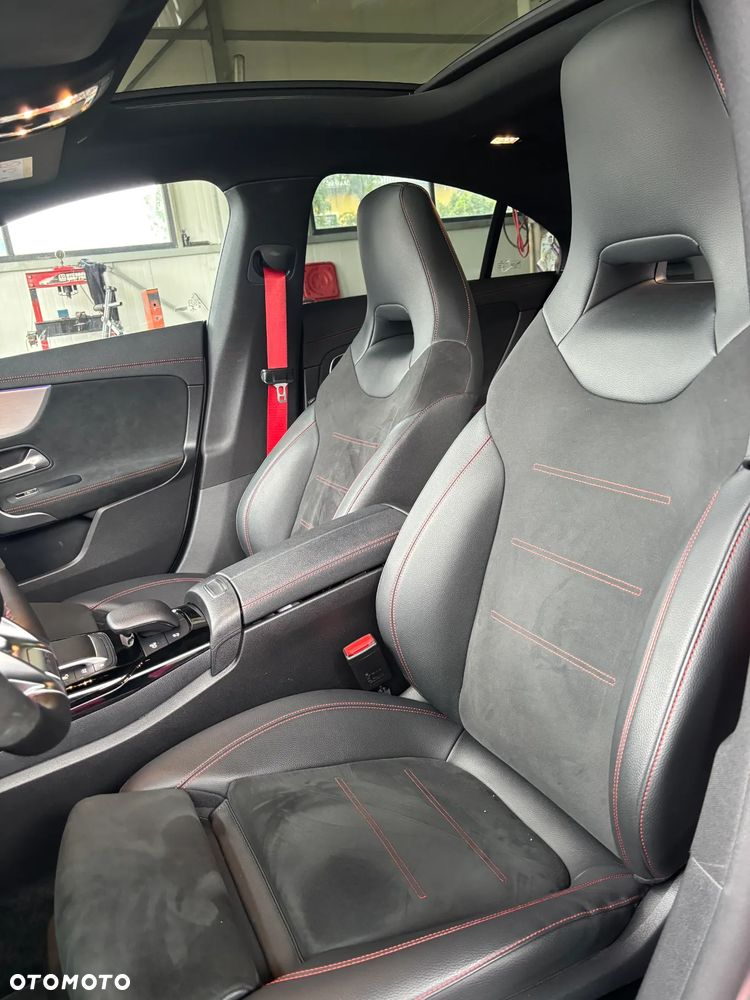 Mercedes-Benz CLA AMG 45 4-Matic 8G-DCT - 15