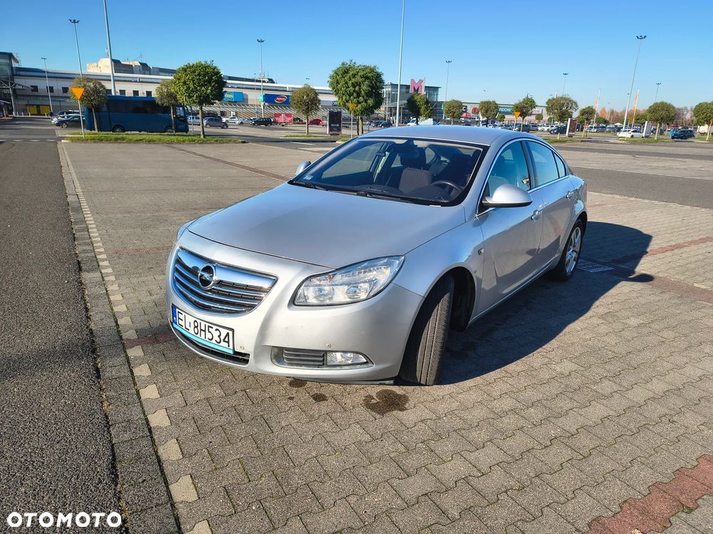 Opel Insignia - 1