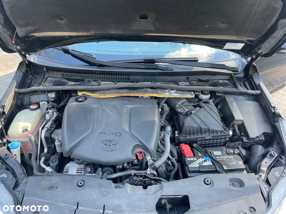 Toyota Avensis 2.0 D-4D Prestige - 11