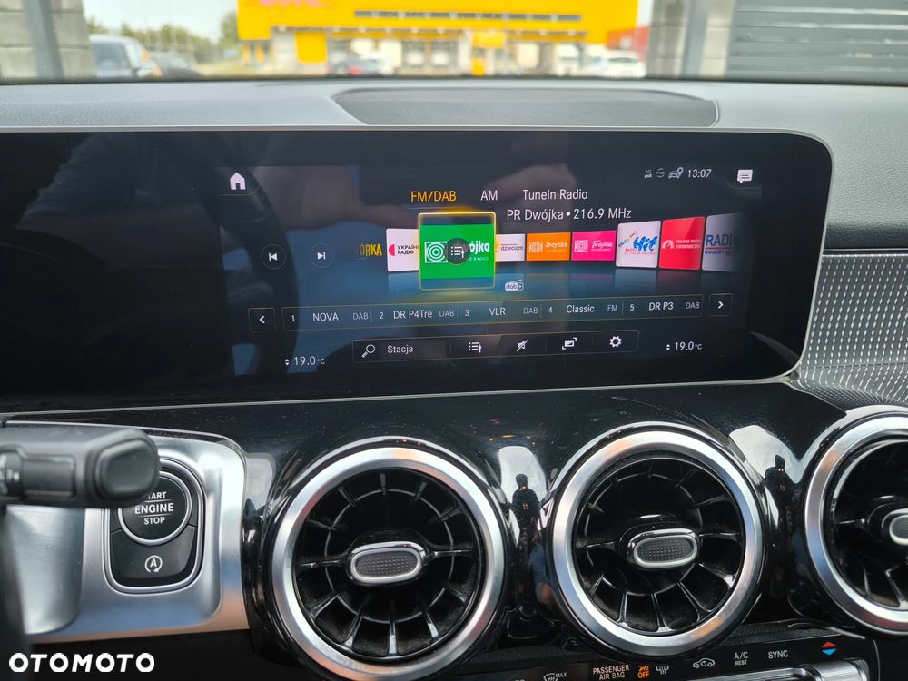 Mercedes-Benz GLB - 18
