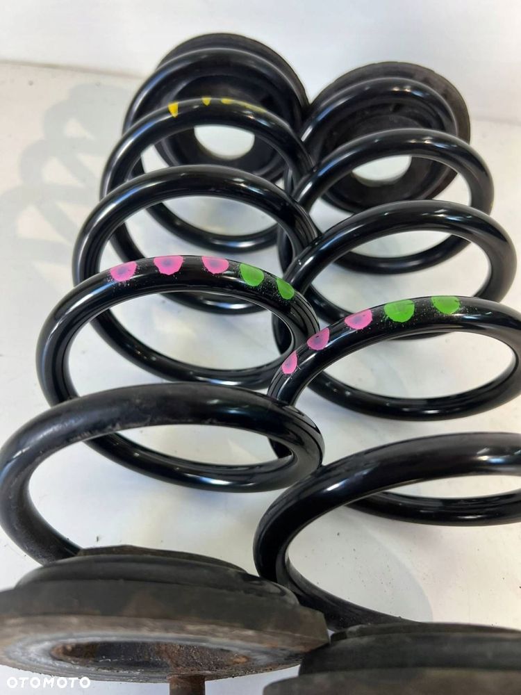 Sprężyna tylna Audi TT TTS Mk2 2014 Komplet - 4