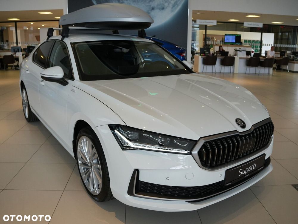 Skoda Superb 2026 photo 2