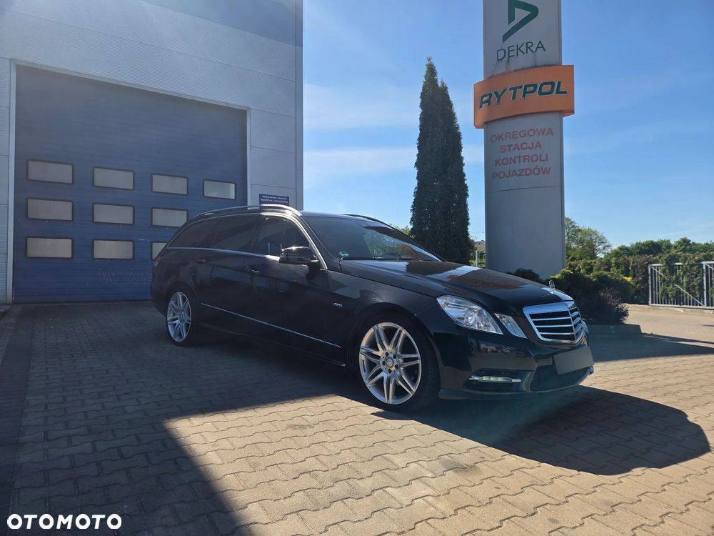 Mercedes-Benz Klasa E 250 BlueEFFICIENCY 7G-TRONIC Avantgarde - 6