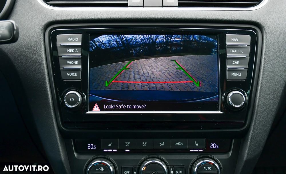 Skoda Octavia 2.0 TDI (Green tec) DSG RS - 12