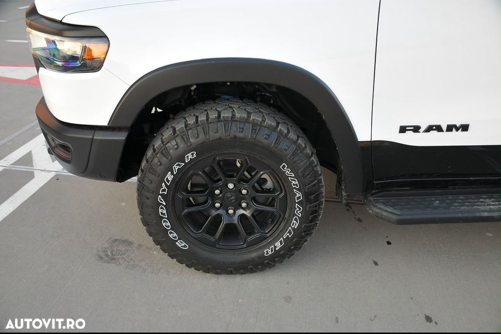 Dodge RAM - 36