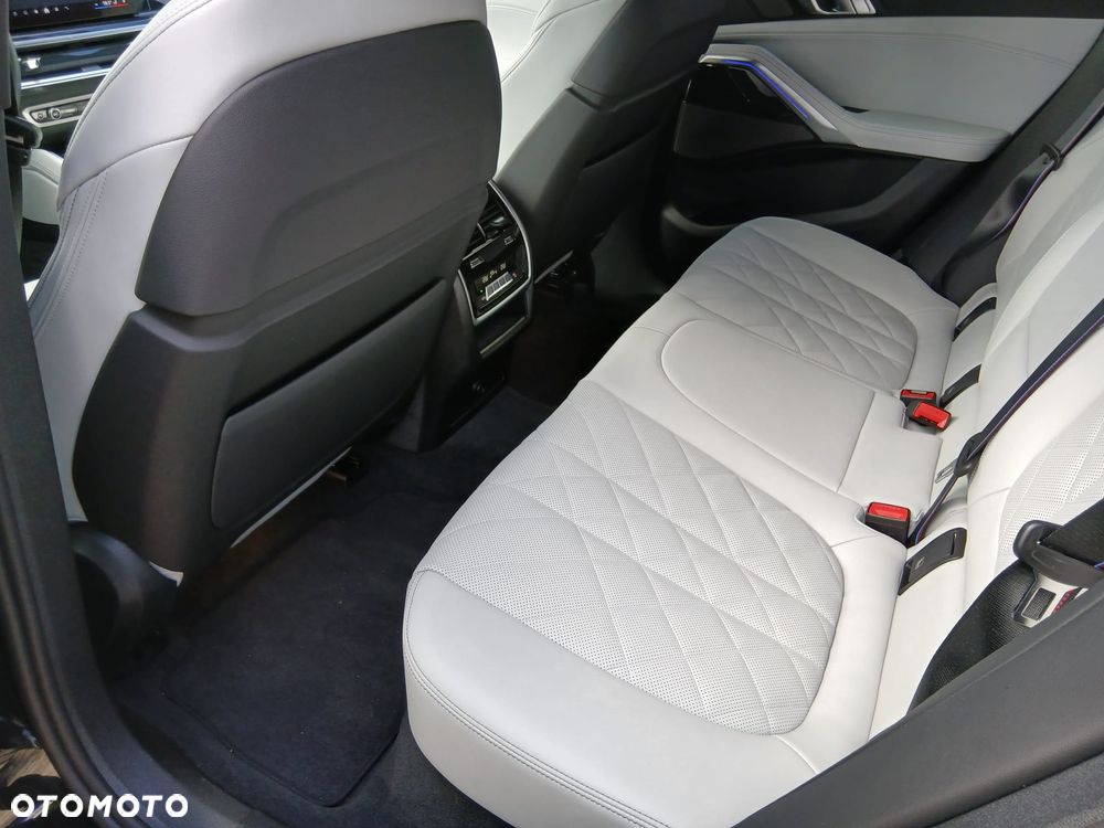 BMW X6 xDrive40d mHEV sport - 21