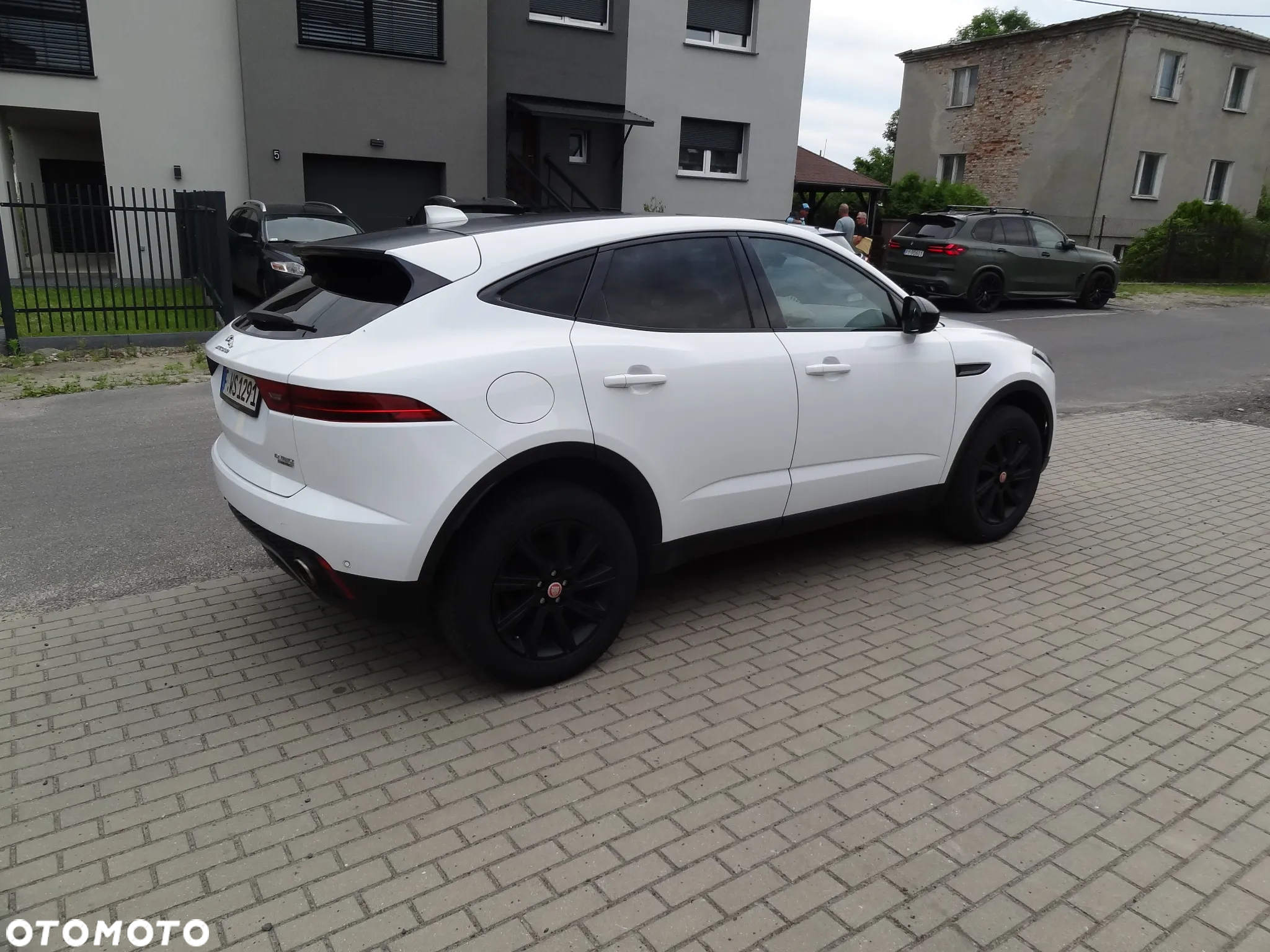 Jaguar E-Pace - 8