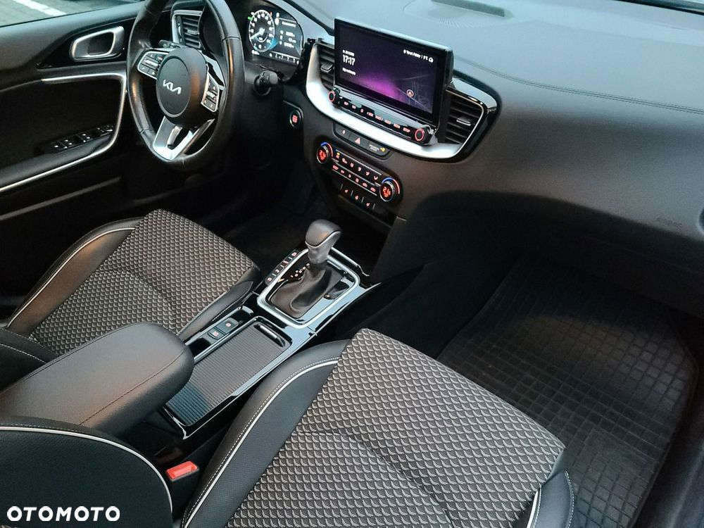 Kia Ceed 1.6 GDI PHEV Business Line DCT - 18