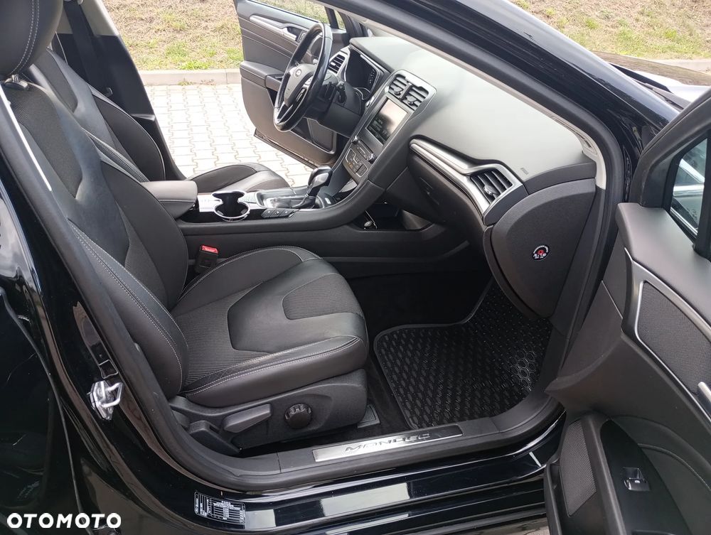 Ford Mondeo 2.0 TDCi Titanium PowerShift - 21