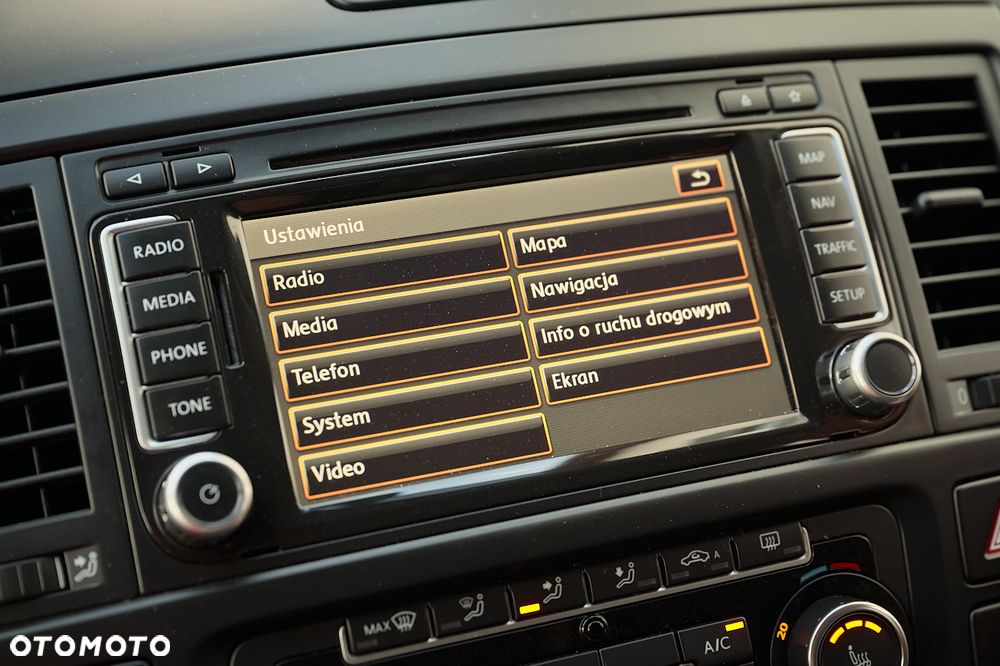 Volkswagen Multivan - 34