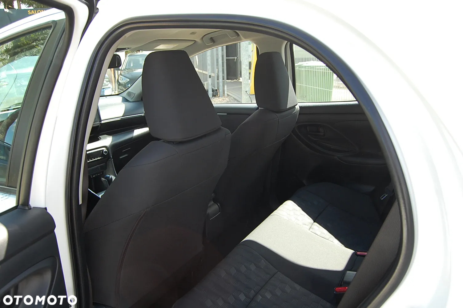 Toyota Yaris - 17