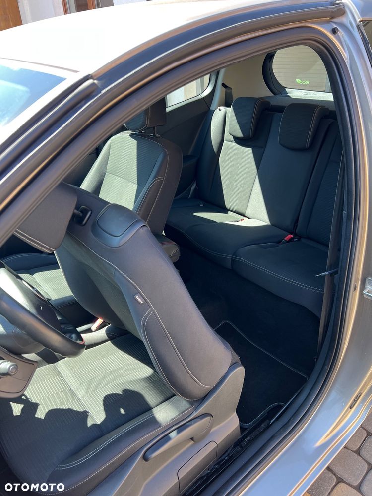Renault Clio 1.2 16V 75 GPS - 14