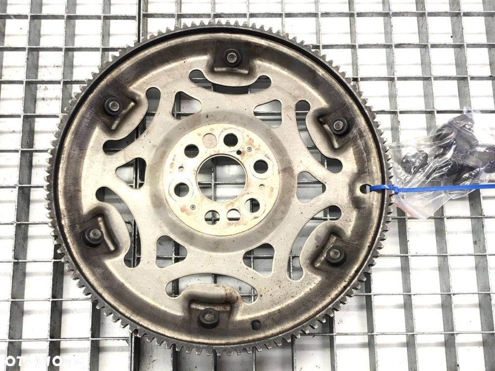 KOŁO ZAMACHOWE WIENIEC ŚRUBY - 173.00 PLN - BMW 5 (F10) 2009 - 2016 528 i xDrive 180 kW [245 KM] - 1