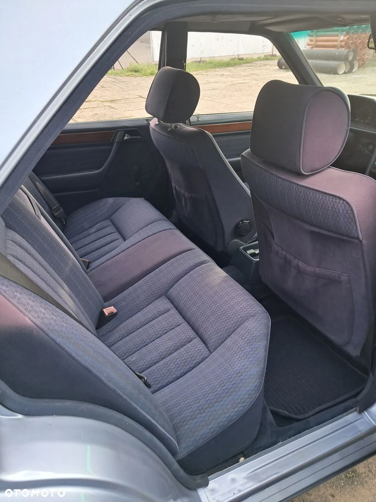 Mercedes-Benz W124 (1984-1993) - 2