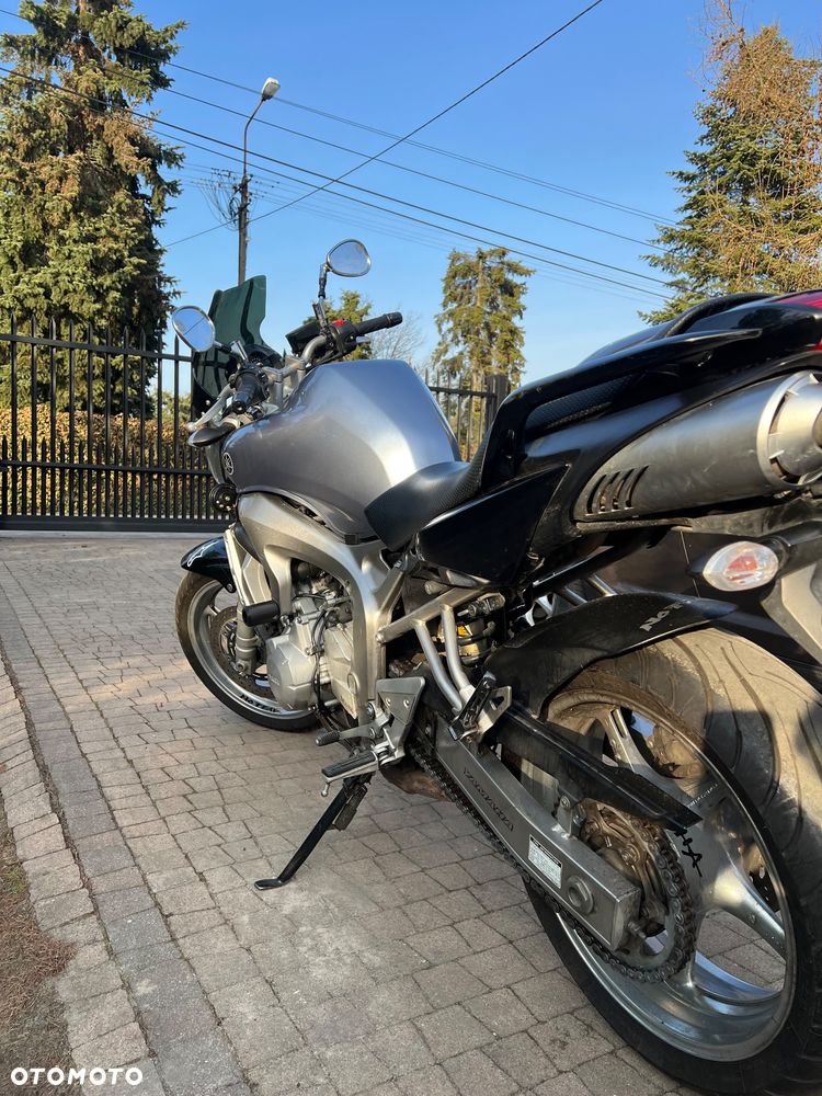 Yamaha FZ6 - 2