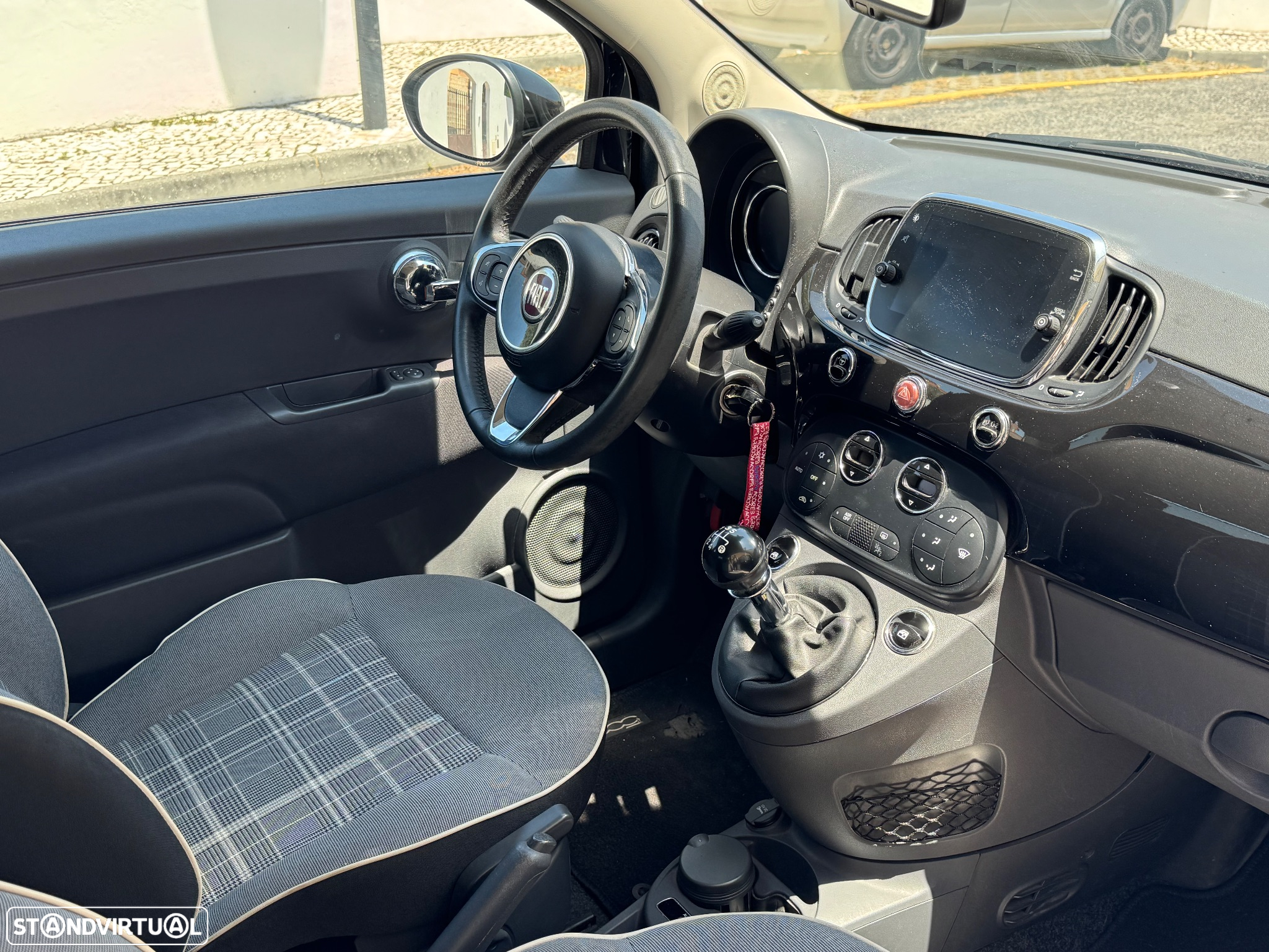 Fiat 500C 1.2 Lounge - 26