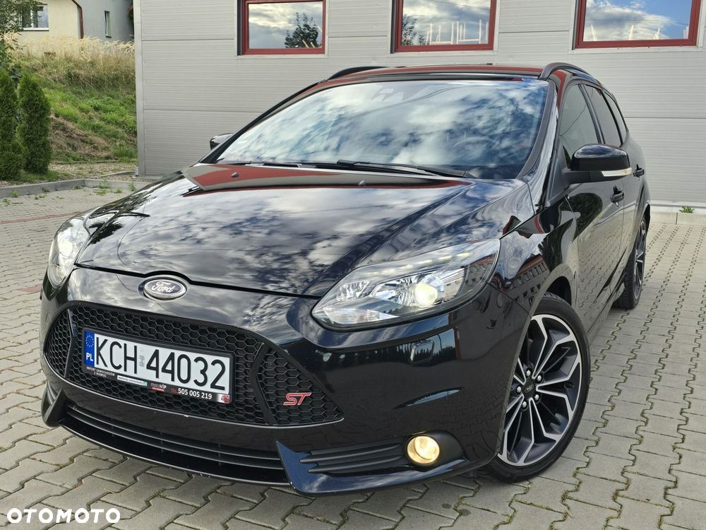 Ford Focus 2.0 EcoBoost ST mit Leder-Sport-Paket - 3