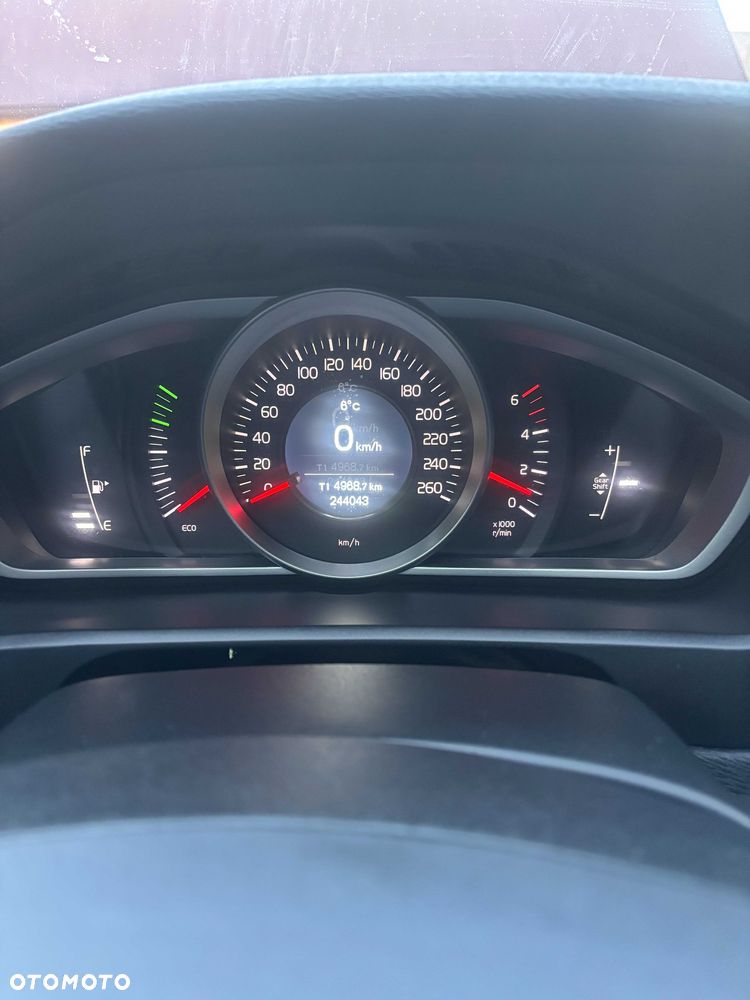 Volvo XC 40 - 8