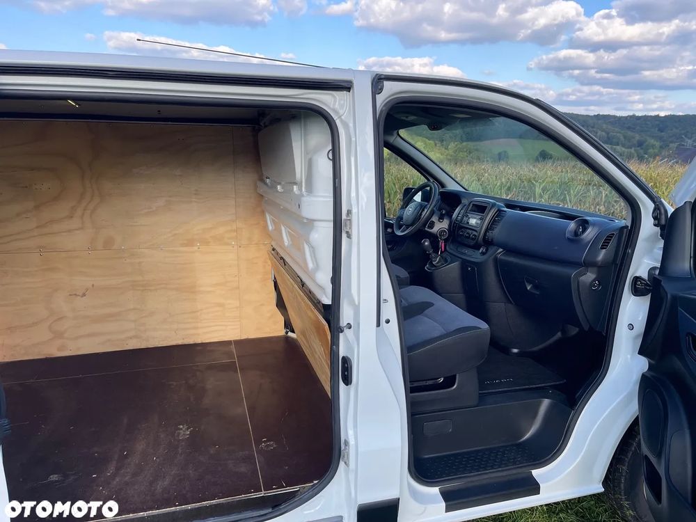 Opel Vivaro - 16