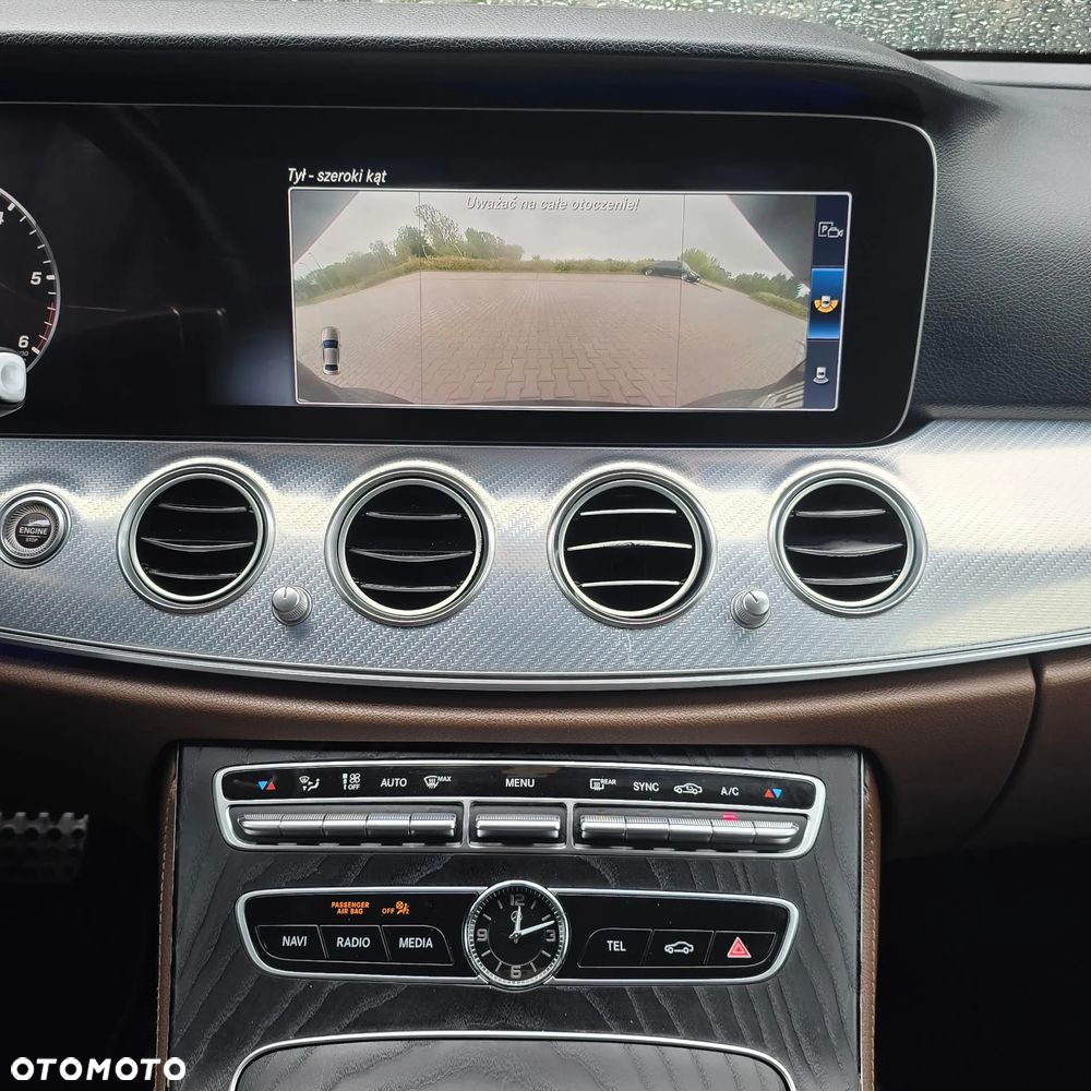 Mercedes-Benz Klasa E 220 d 9G-TRONIC AMG Line - 34