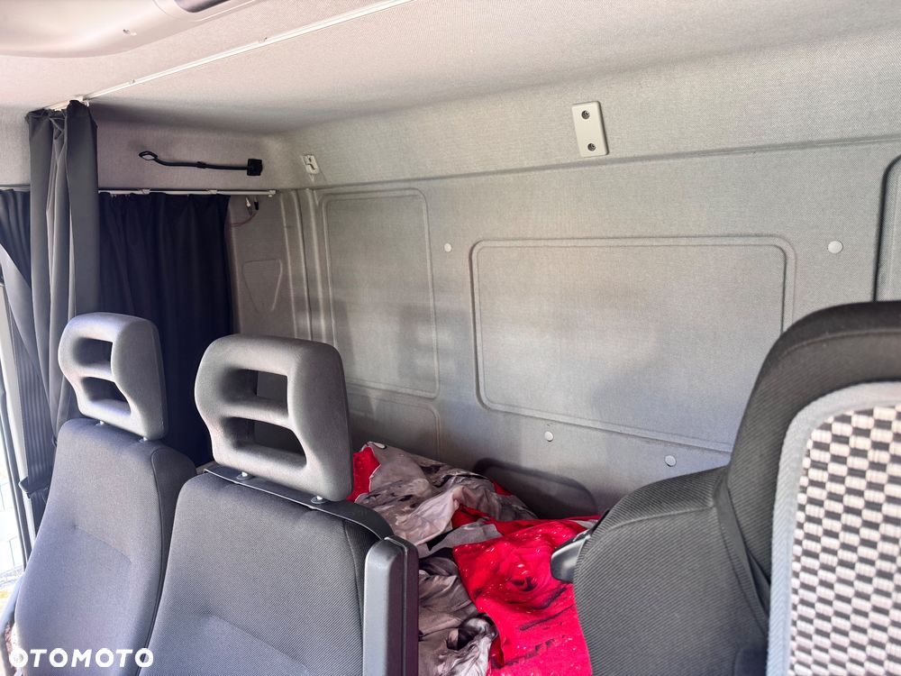 Iveco Eurocargo - 12