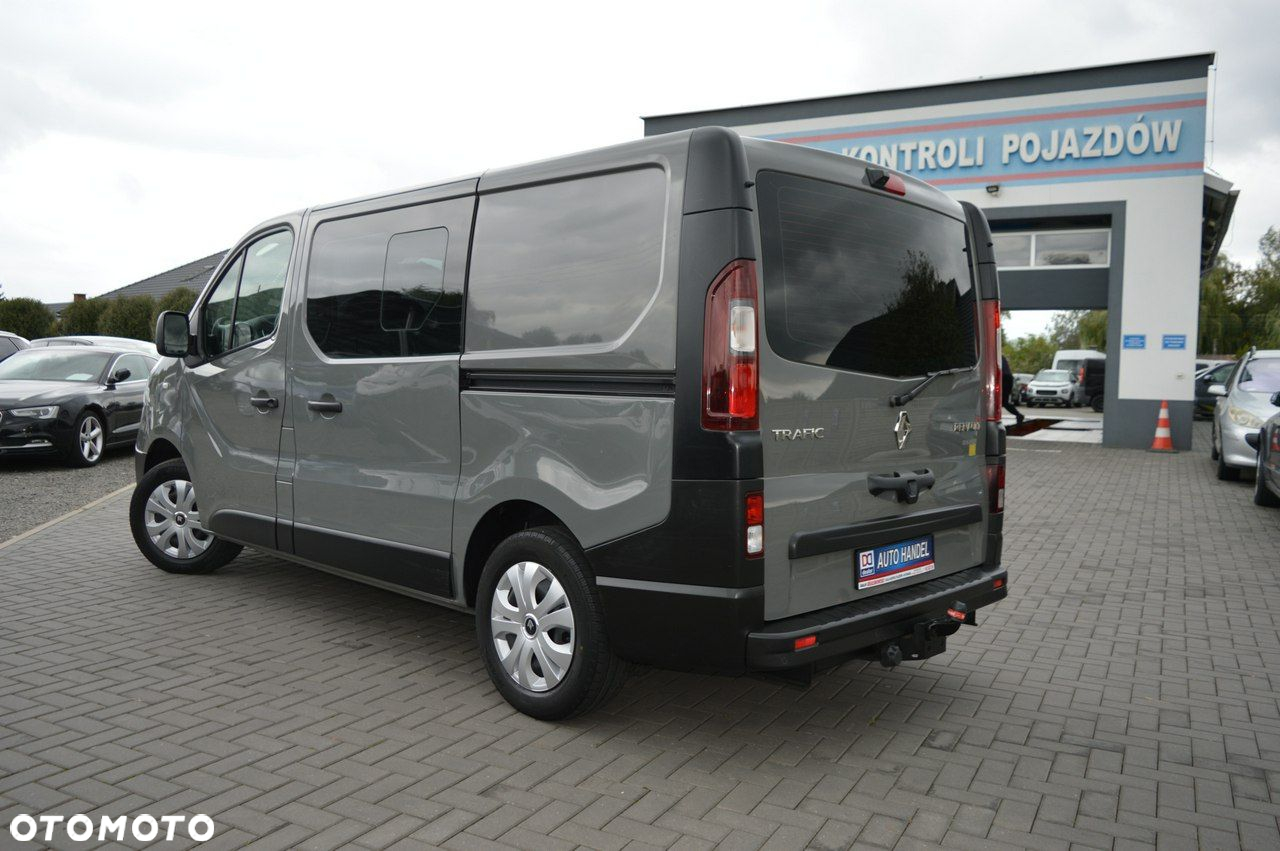 Renault Trafic - 10