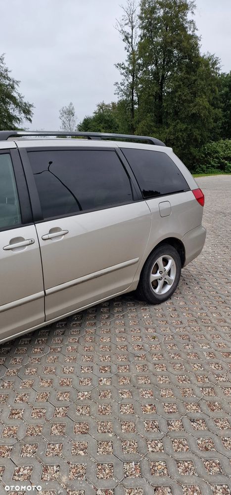 Toyota Sienna 3.3 LE AWD - 9