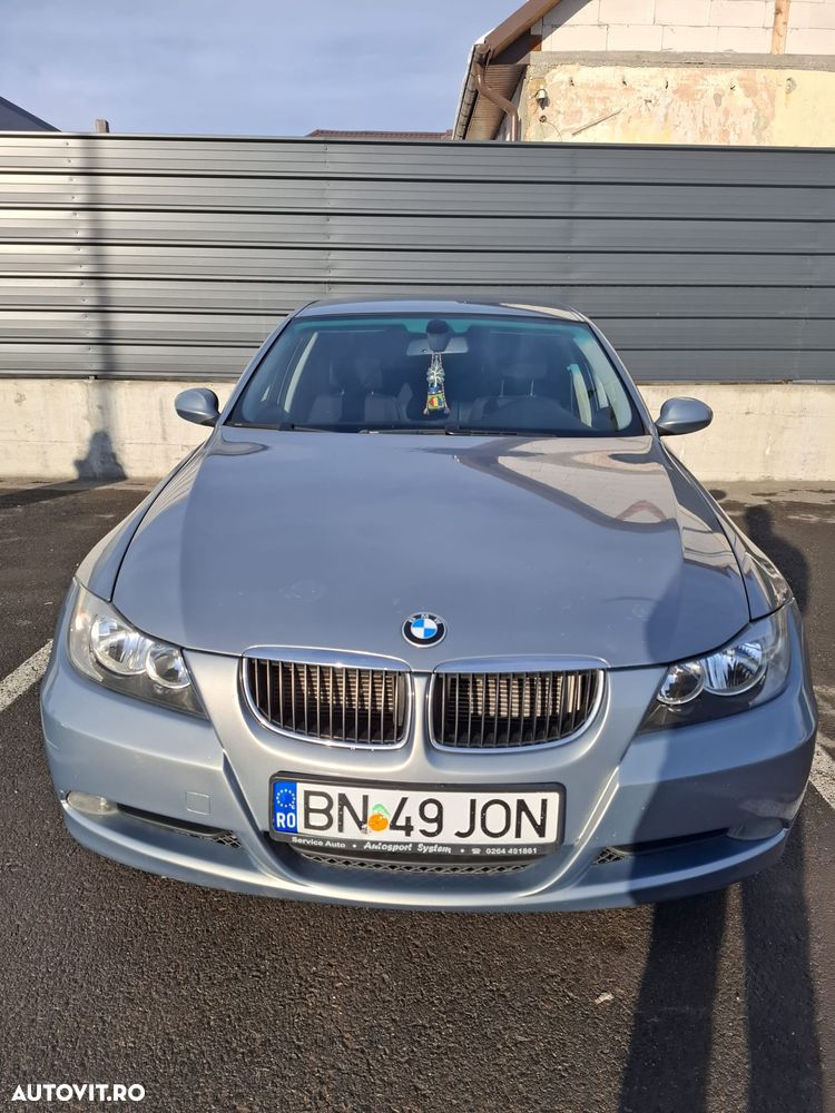 BMW Seria 3 320d DPF Aut. - 2