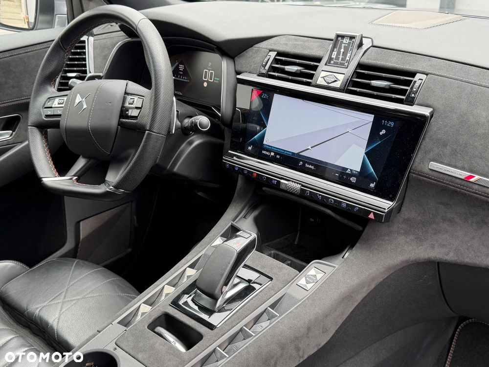 DS Automobiles DS 7 Crossback 1.6 E-Tense Performance Line + - 7