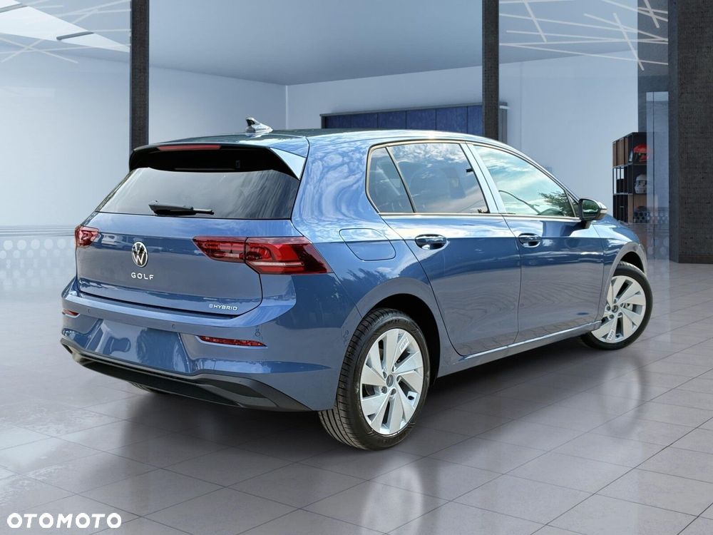 Volkswagen Golf - 3