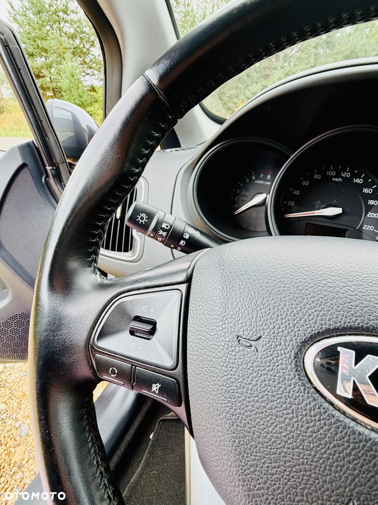 Kia Rio 1.2 Attract - 26