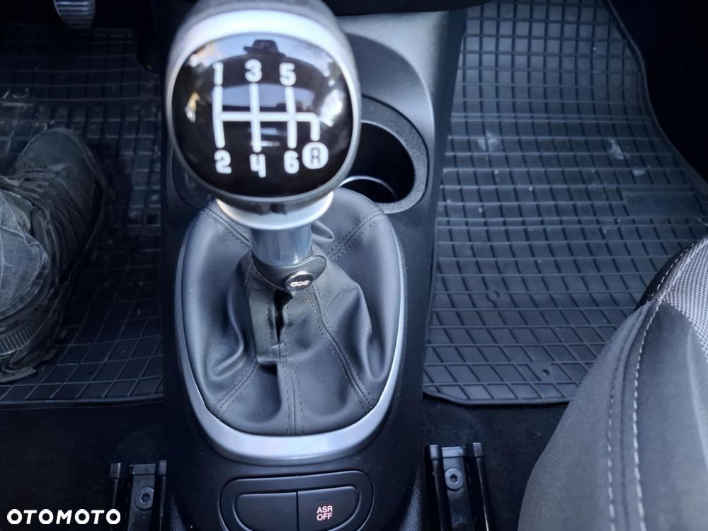 Fiat 500L 1.4 16V Connect - 19