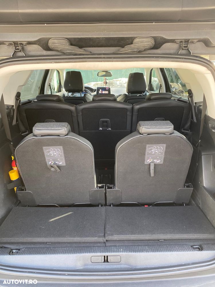 Peugeot 5008 1.2 Puretech Turbo s&s Active - 17