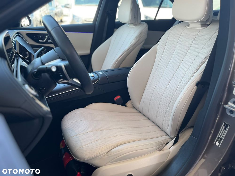 Mercedes-Benz Klasa E 220 d mHEV 4-Matic AMG 9G-Tronic - 12