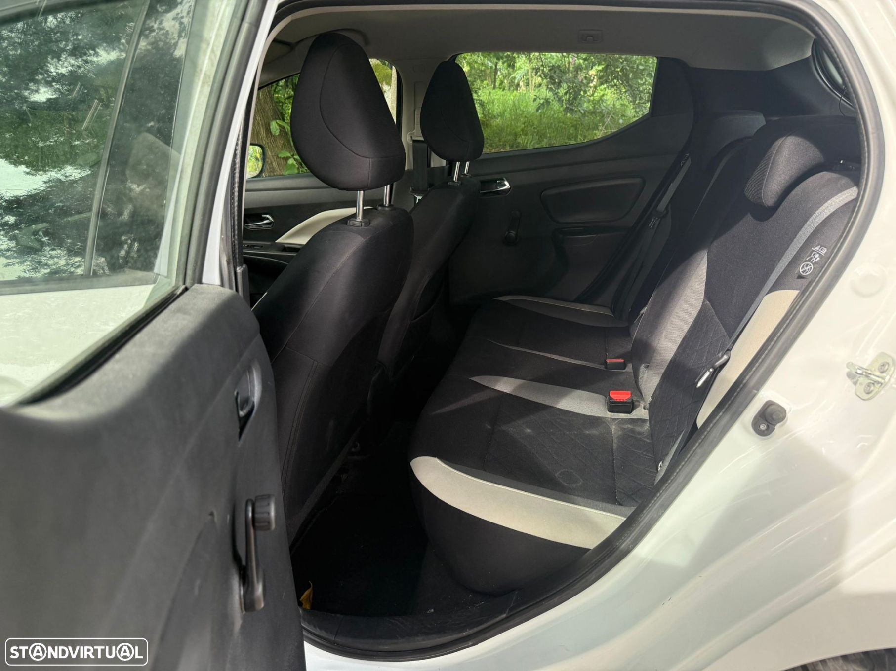 Nissan Micra 1.5 dCi N-Connecta - 23