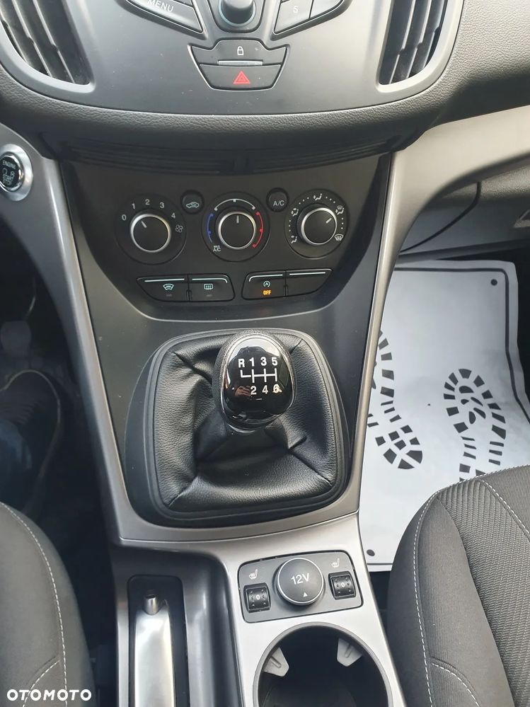 Ford Kuga 1.5 EcoBoost 2x4 Cool & Connect - 18