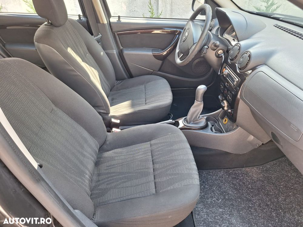 Dacia Duster 1.6 4x2 Prestige - 14