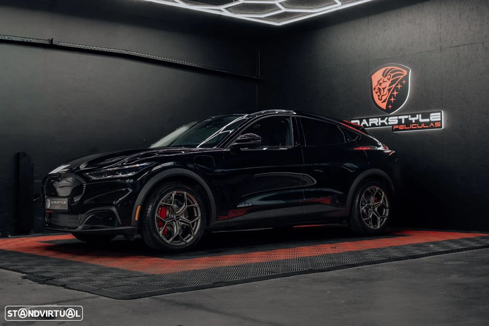 Ford Mustang Mach-E Standard - 4