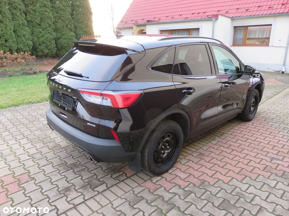 Ford Kuga - 8