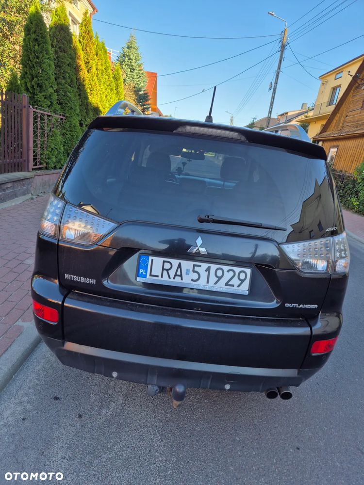 Mitsubishi Outlander 2.2 DID Intense + - 6