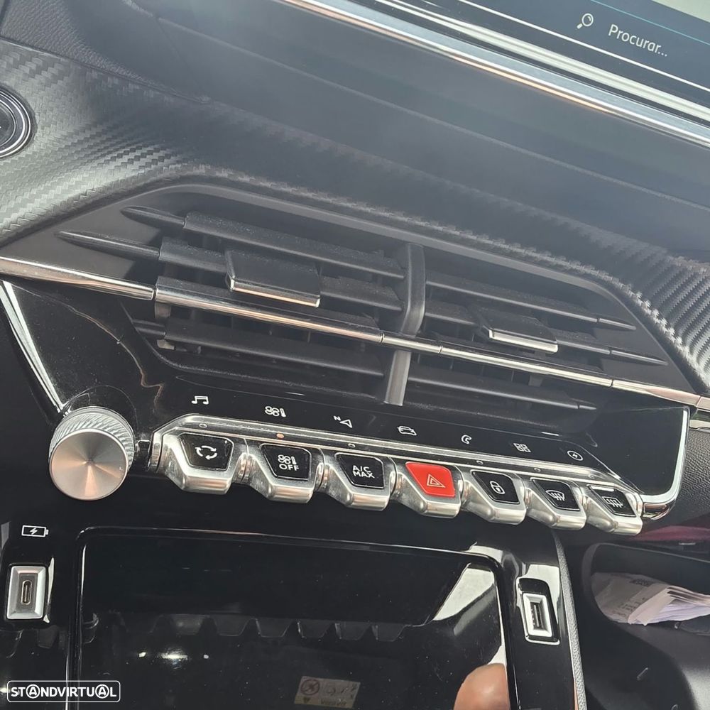 Peugeot e-208 50 kWh GT Line - 28