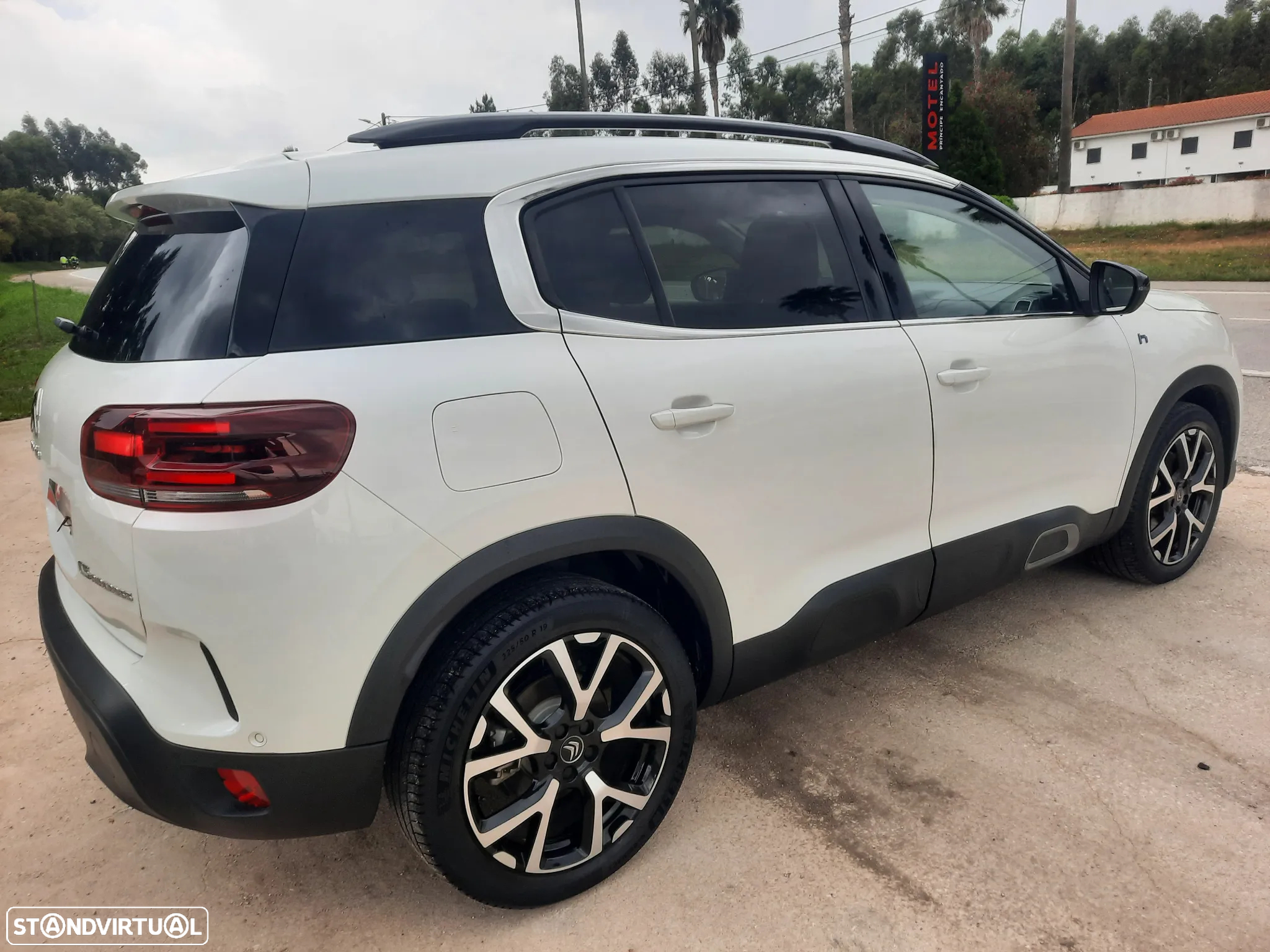 Citroën C5 Aircross 1.6 Hybrid Shine Pack e-EAT8 - 19