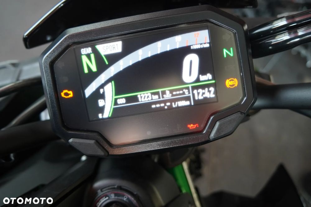 Kawasaki Z 900 - 10